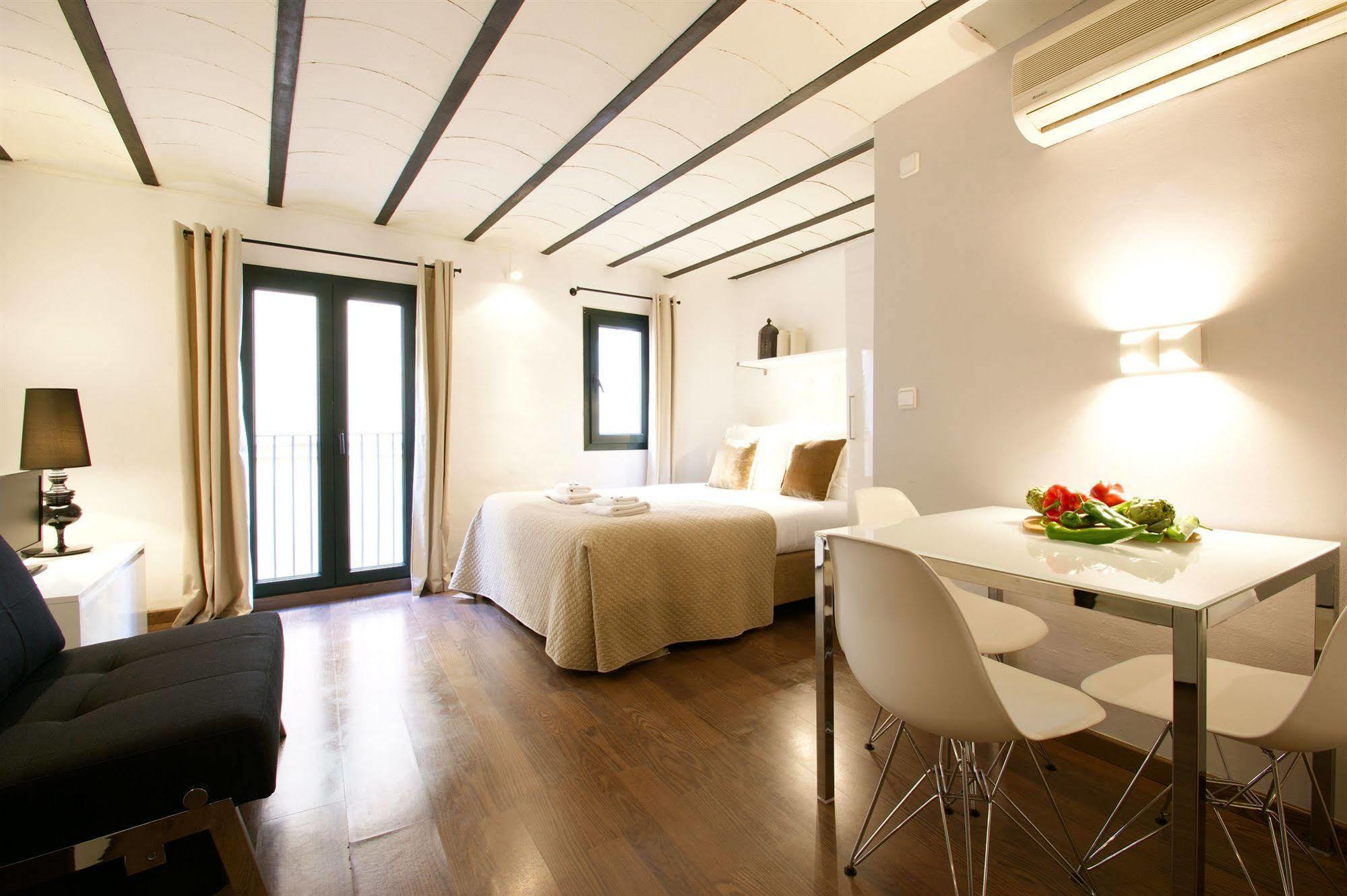 Borne Down Town 3* Barcelone